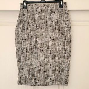 Express Curvy Pencil Skirt